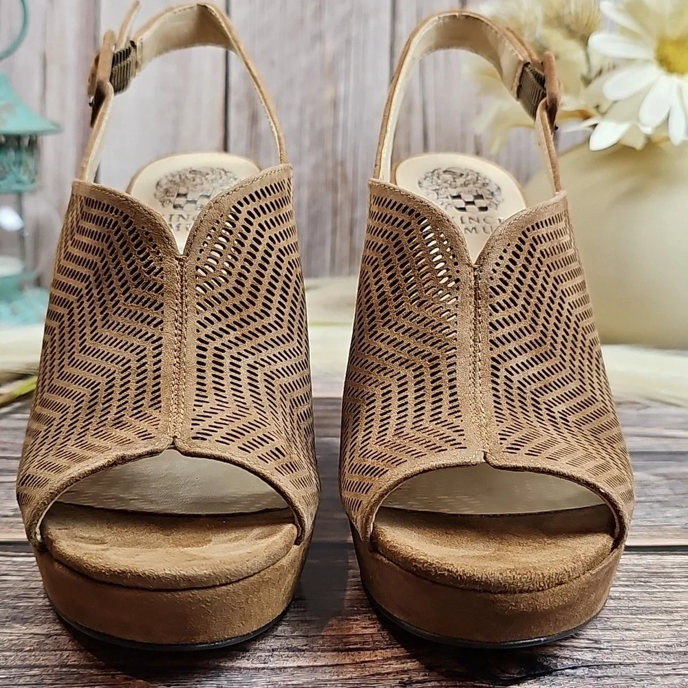 NIB VINCE CAMUTO VV-JENSEYA SEED BROWN PEEP-TOE PERFORATED BOOTIE SANDAL - Picture 2 of 12